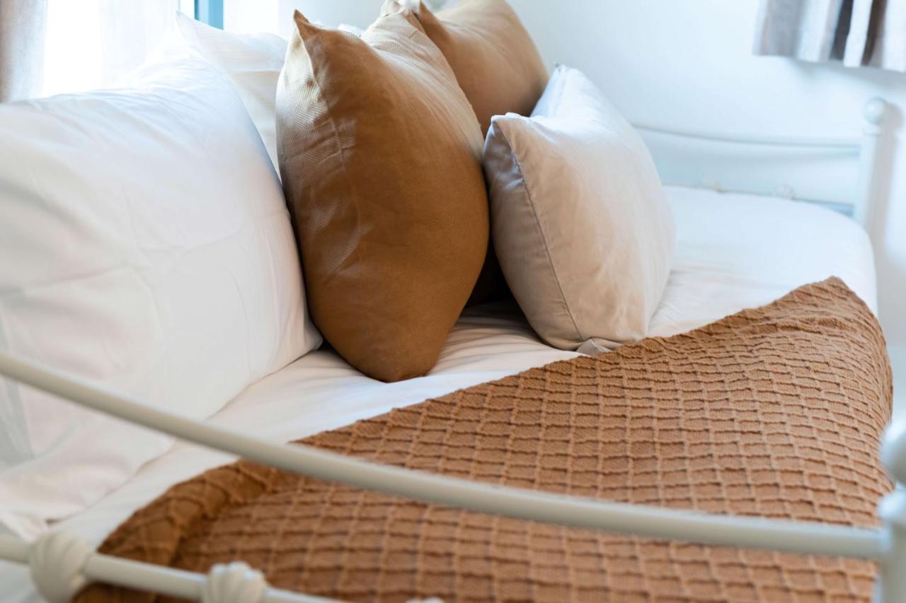 Livestay-New Private Apartment Building Minutes From Heathrow Slough Kültér fotó