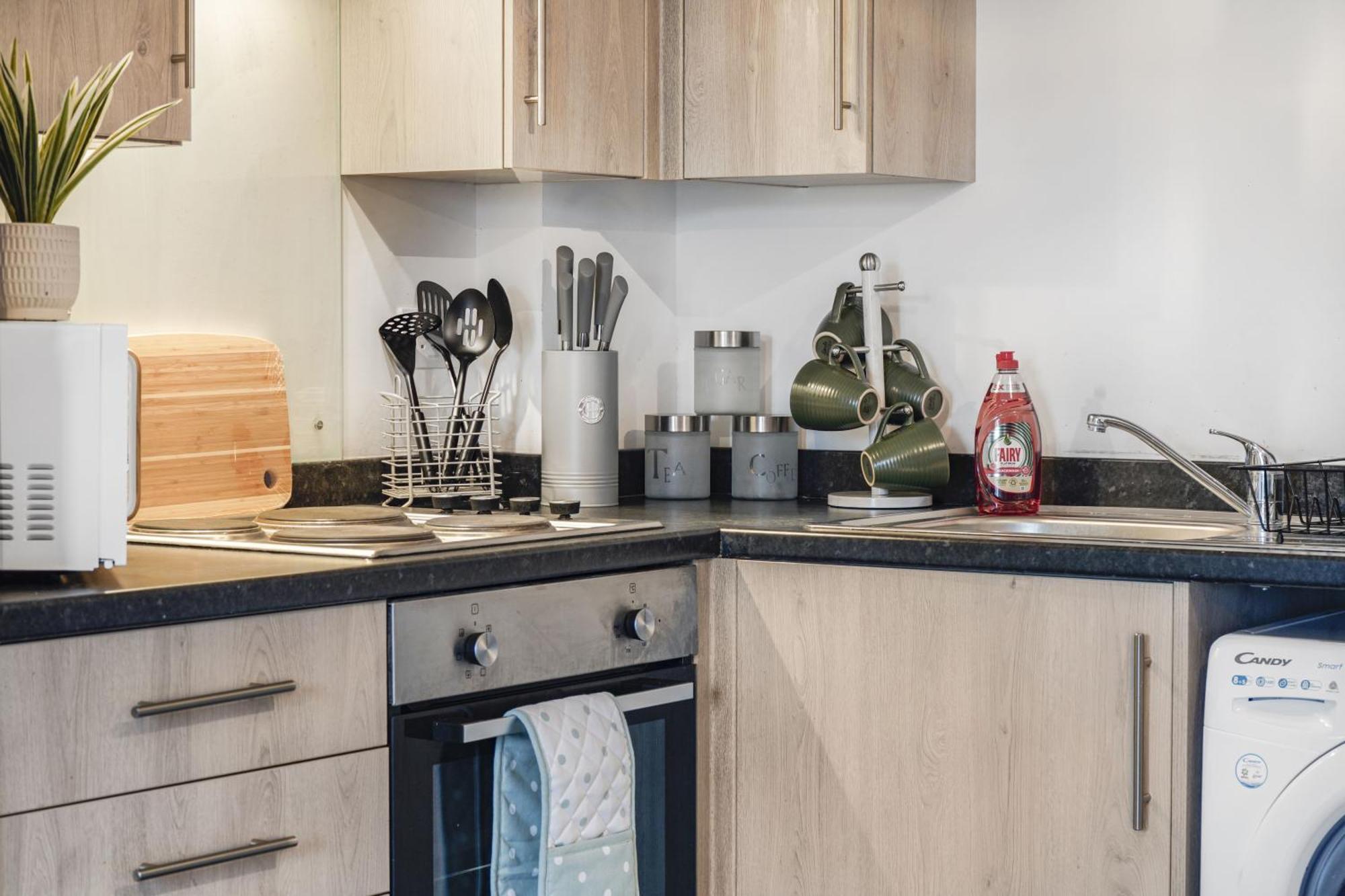 Livestay-New Private Apartment Building Minutes From Heathrow Slough Kültér fotó
