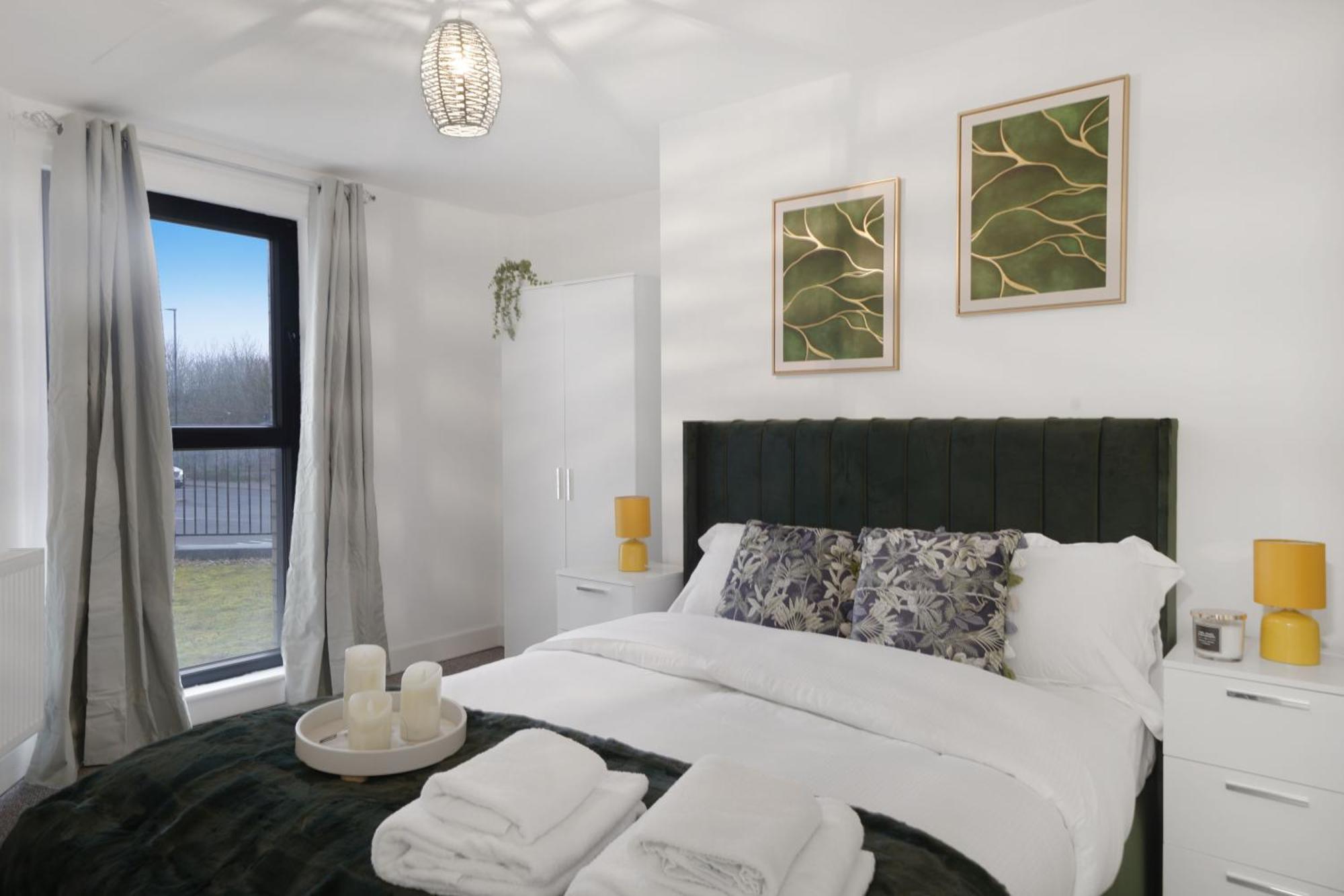 Livestay-New Private Apartment Building Minutes From Heathrow Slough Kültér fotó