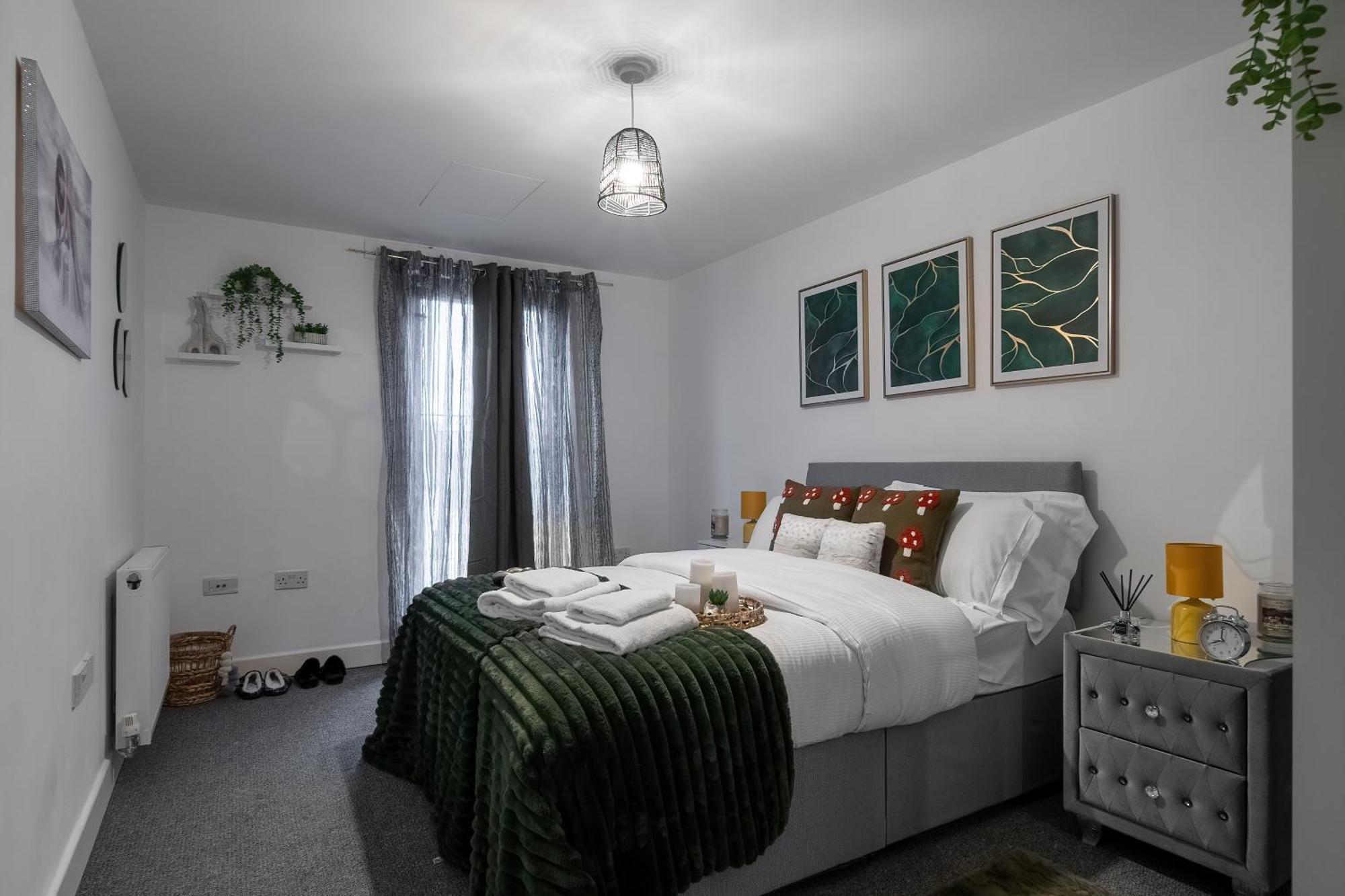 Livestay-New Private Apartment Building Minutes From Heathrow Slough Kültér fotó
