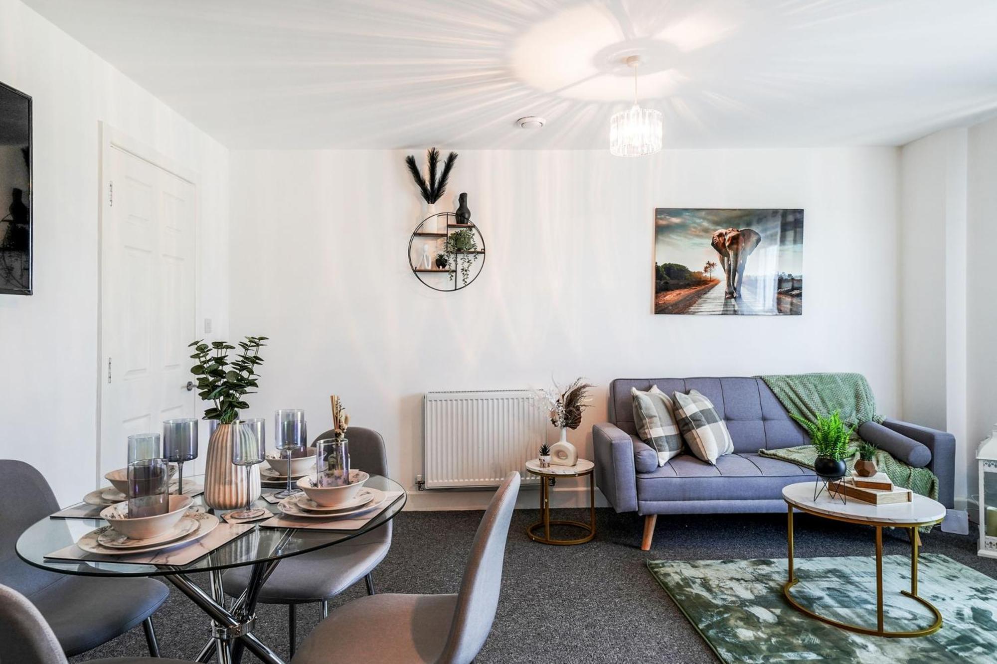 Livestay-New Private Apartment Building Minutes From Heathrow Slough Kültér fotó